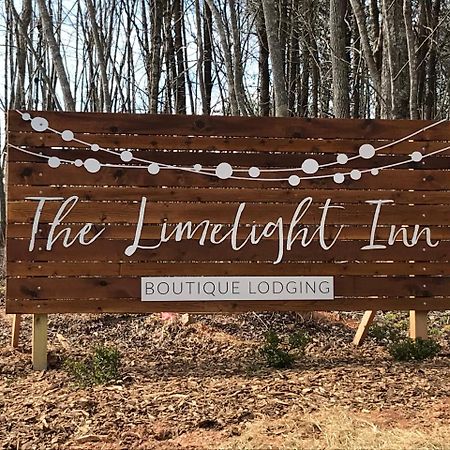 The Limelight Inn Dahlonega Bagian luar foto