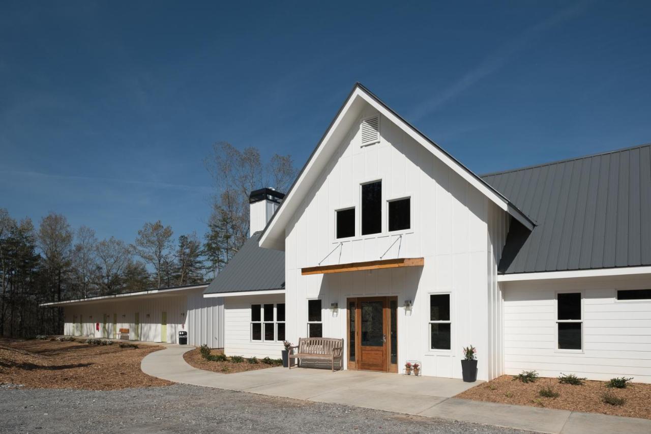The Limelight Inn Dahlonega Bagian luar foto