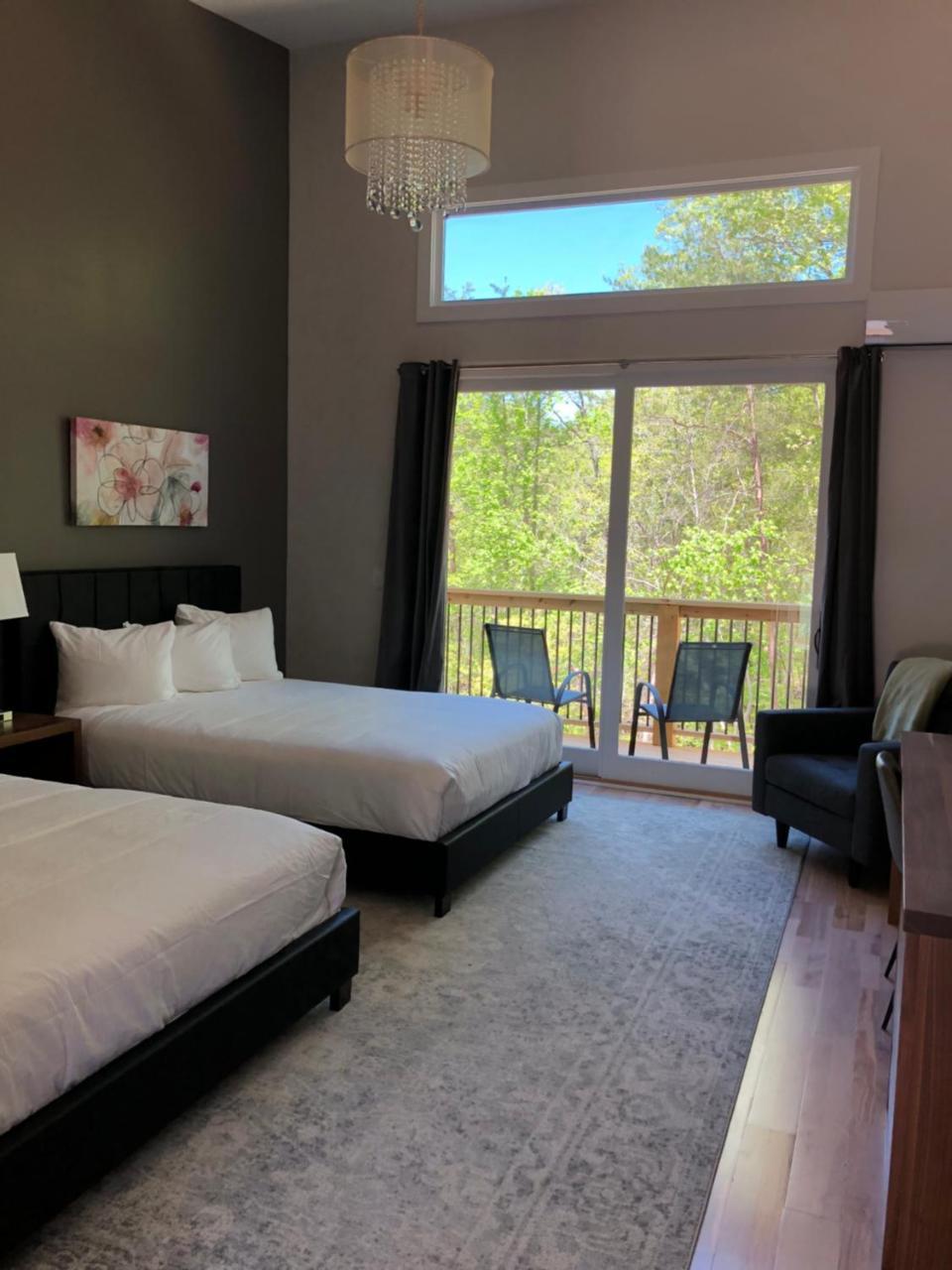 The Limelight Inn Dahlonega Bagian luar foto